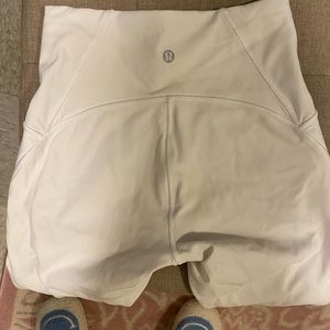 White lululemon cropped leggings